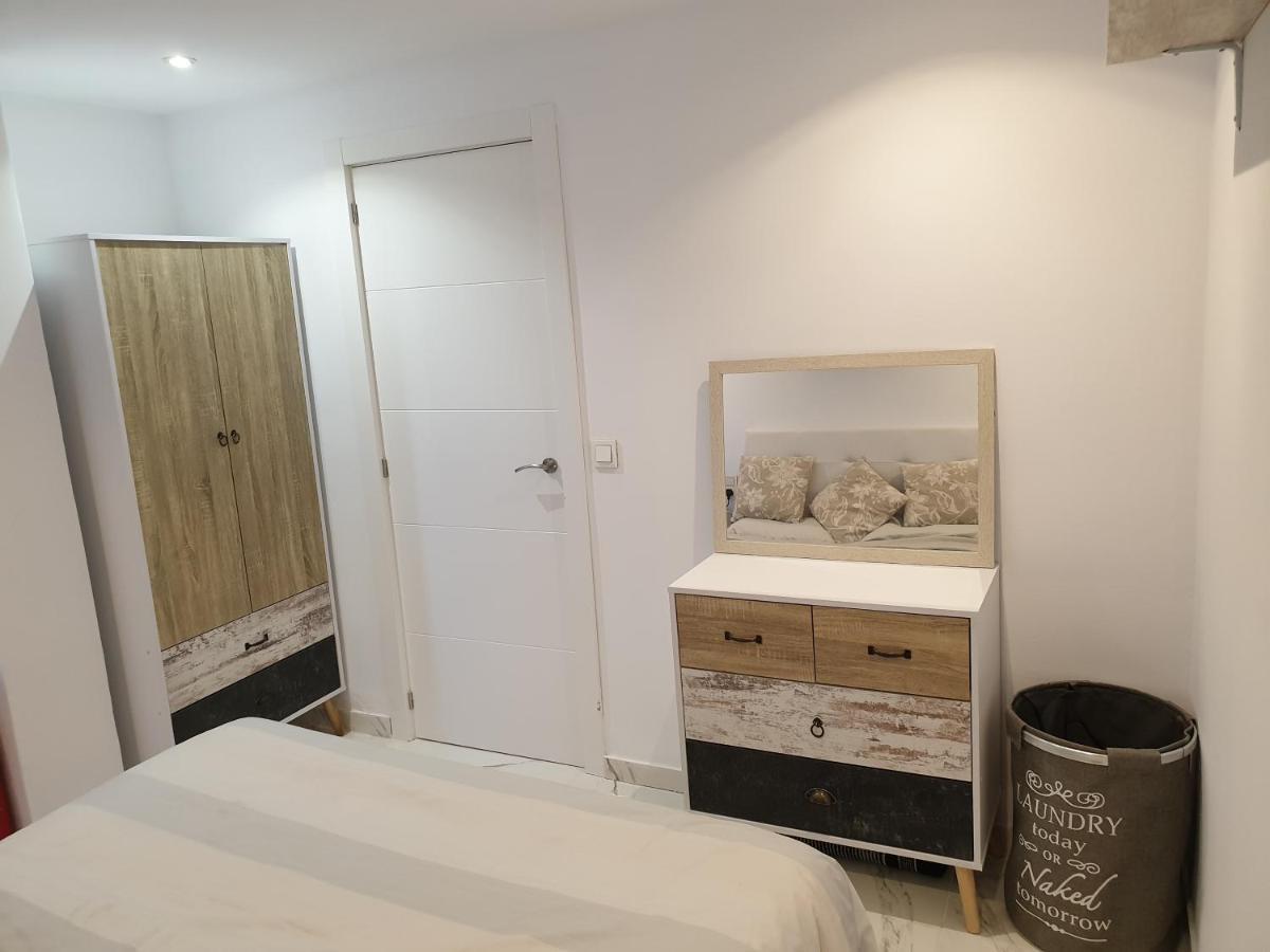 Beachside Apartment In Torrevieja Exterior foto