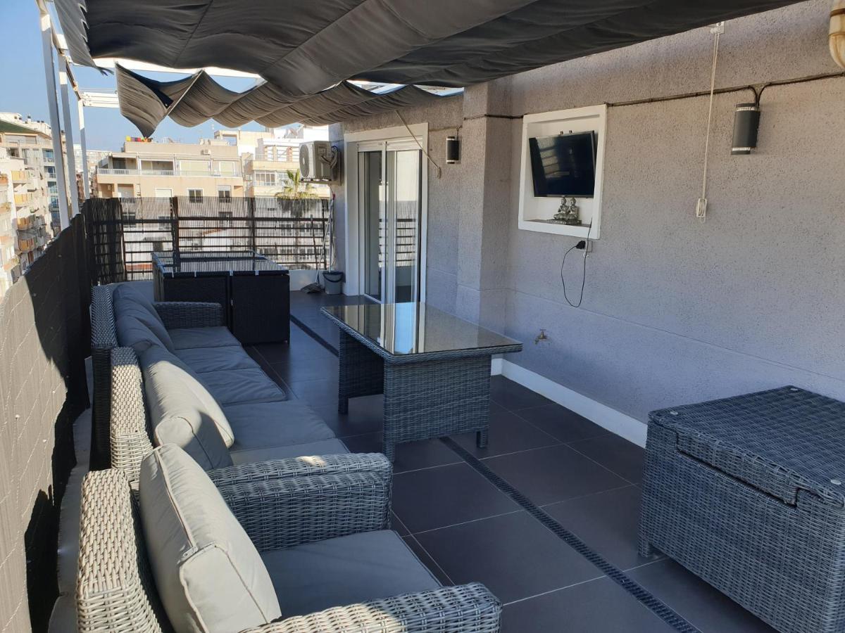 Beachside Apartment In Torrevieja Exterior foto